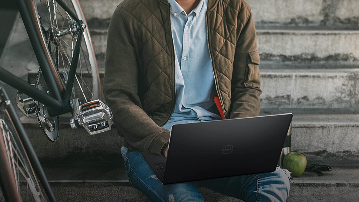 Un PC portable rapide et fiable sous la barre des 500 € ? Le Dell Inspiron 15 est en promo © Dell