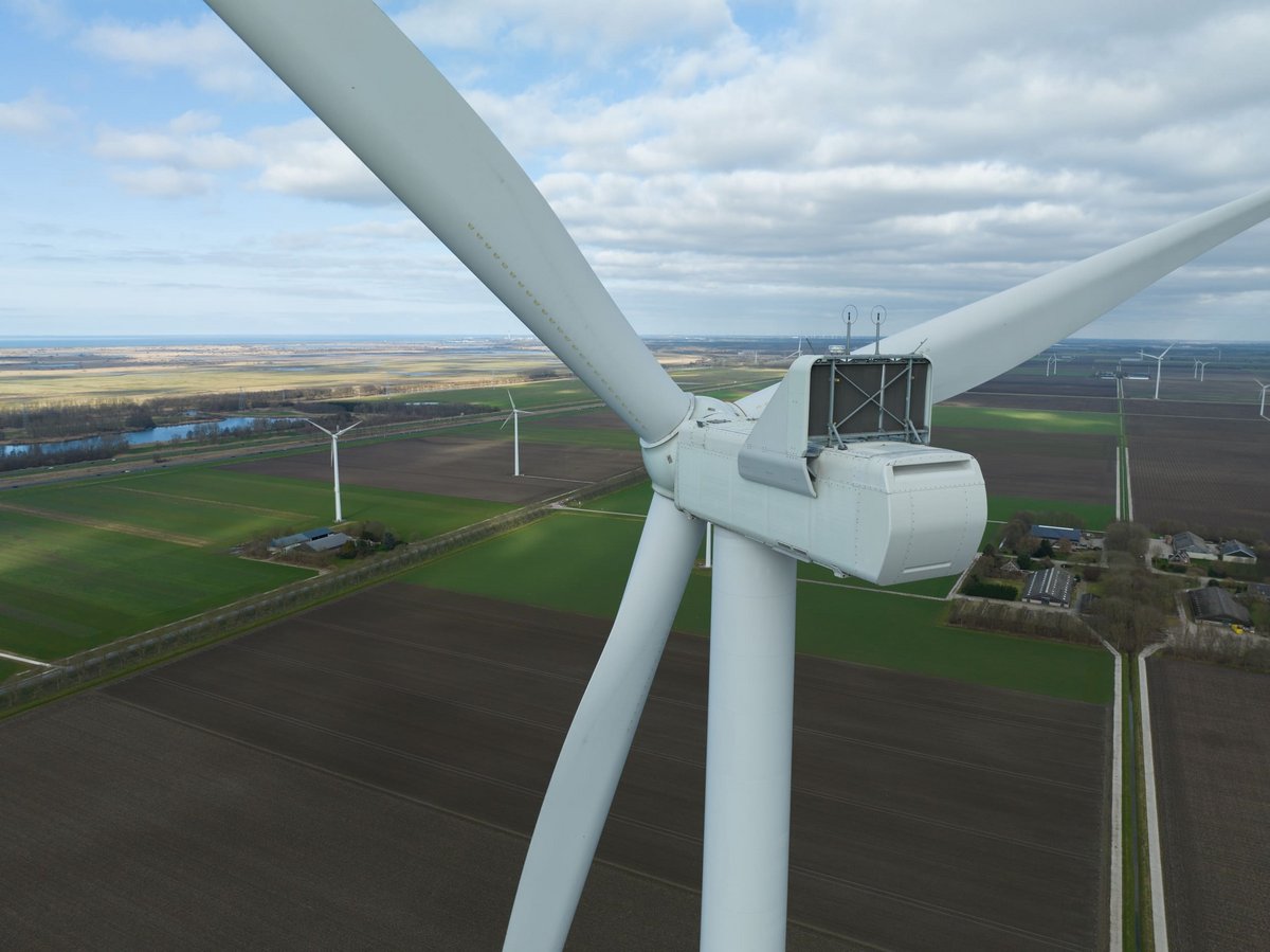 Un couple obtient l'annulation au moins provisoire d'un parc éolien devant le Conseil d'État après sept ans de procédure. © Make more Aerials / Shutterstock
