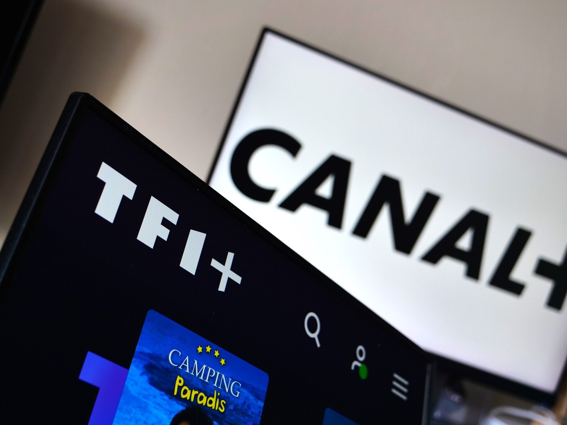 TF1 et Canal+, les meilleurs ennemis de l'audiovisuel français © Alexandre Boero / Clubic