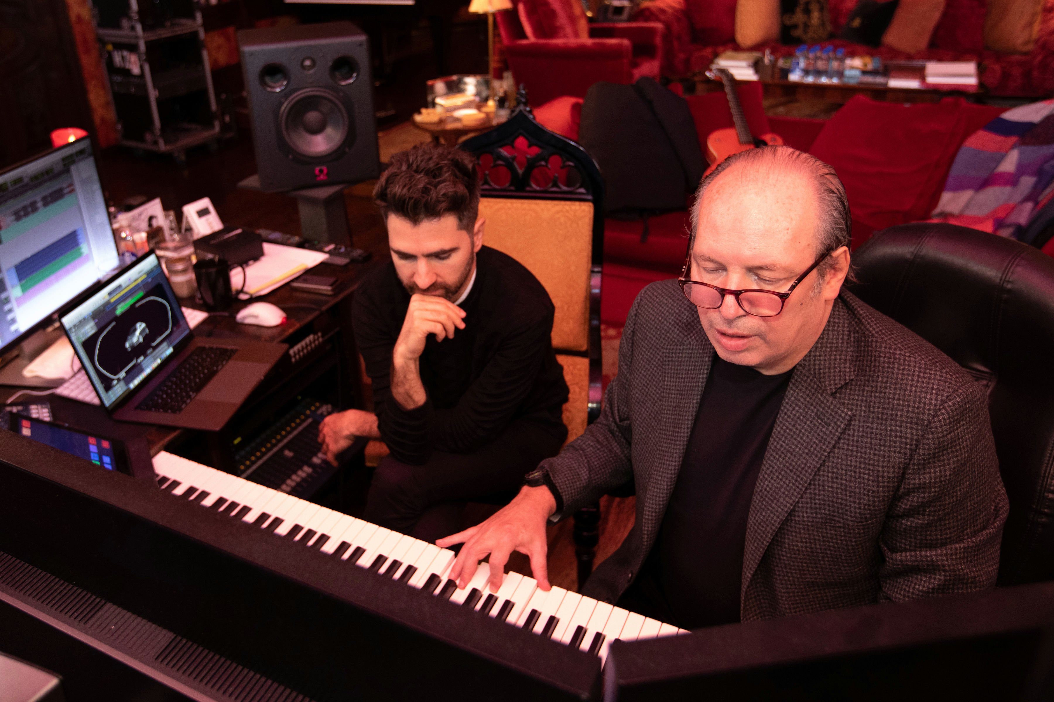 Le piano est le seul instrument n'ayant pas été appris de manière totalement autodidacte par Zimmer © InsideEVs