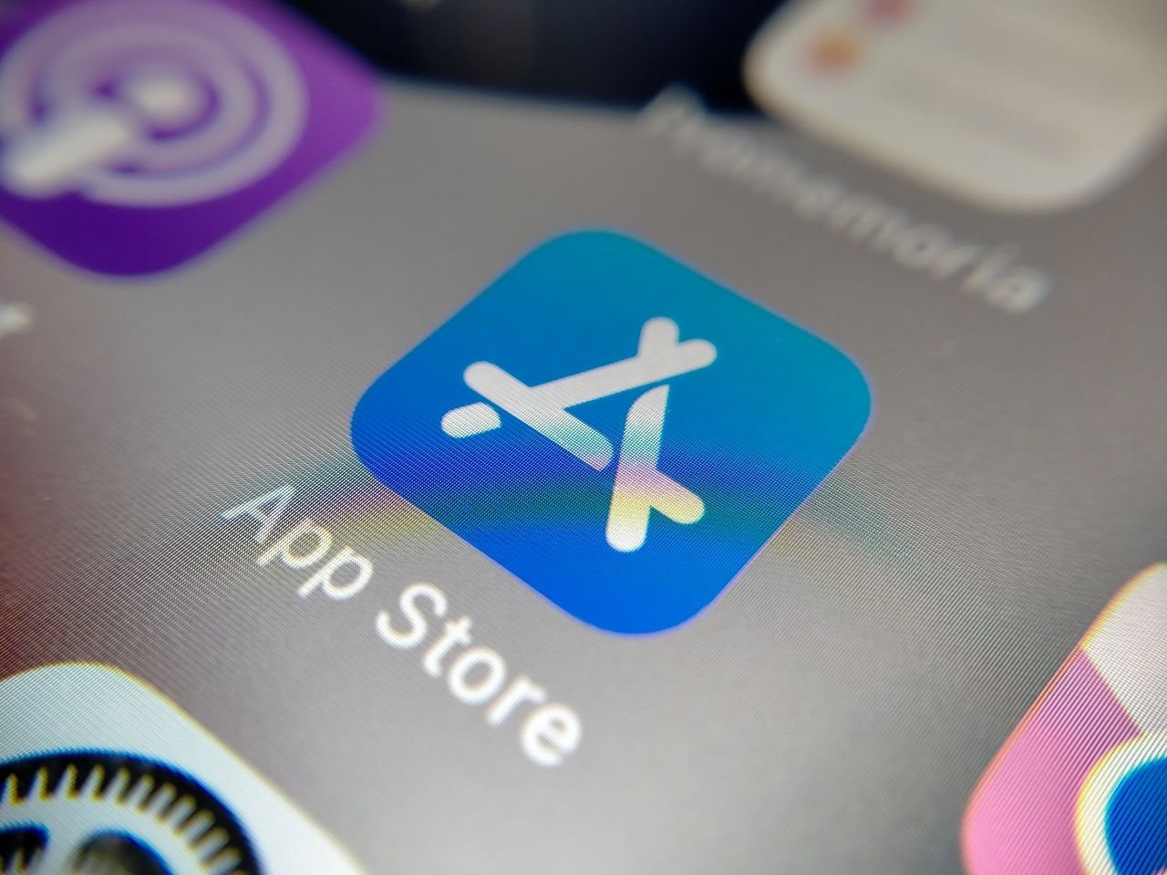 L'App Store ne répond toujours pas aux exigences du Digital Markets Act. © gioele piccinini / Shutterstock