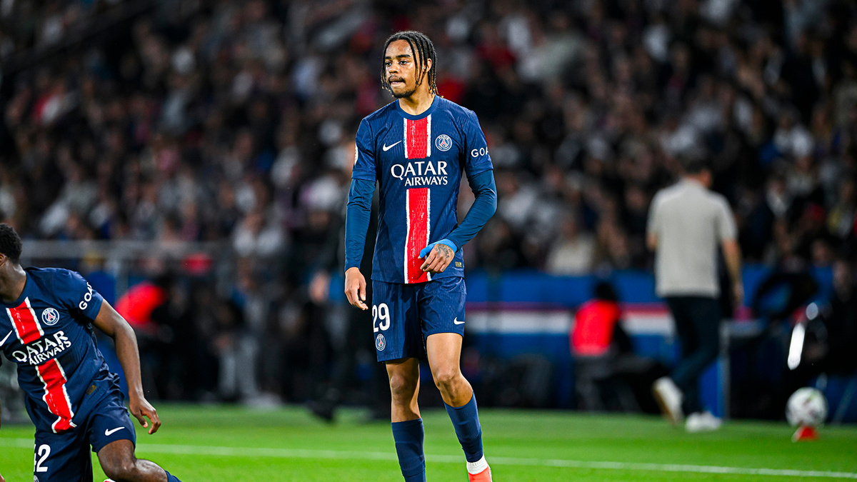 Le PSG de Barcola va-t-il s'imposer dimanche ? @Shutterstock