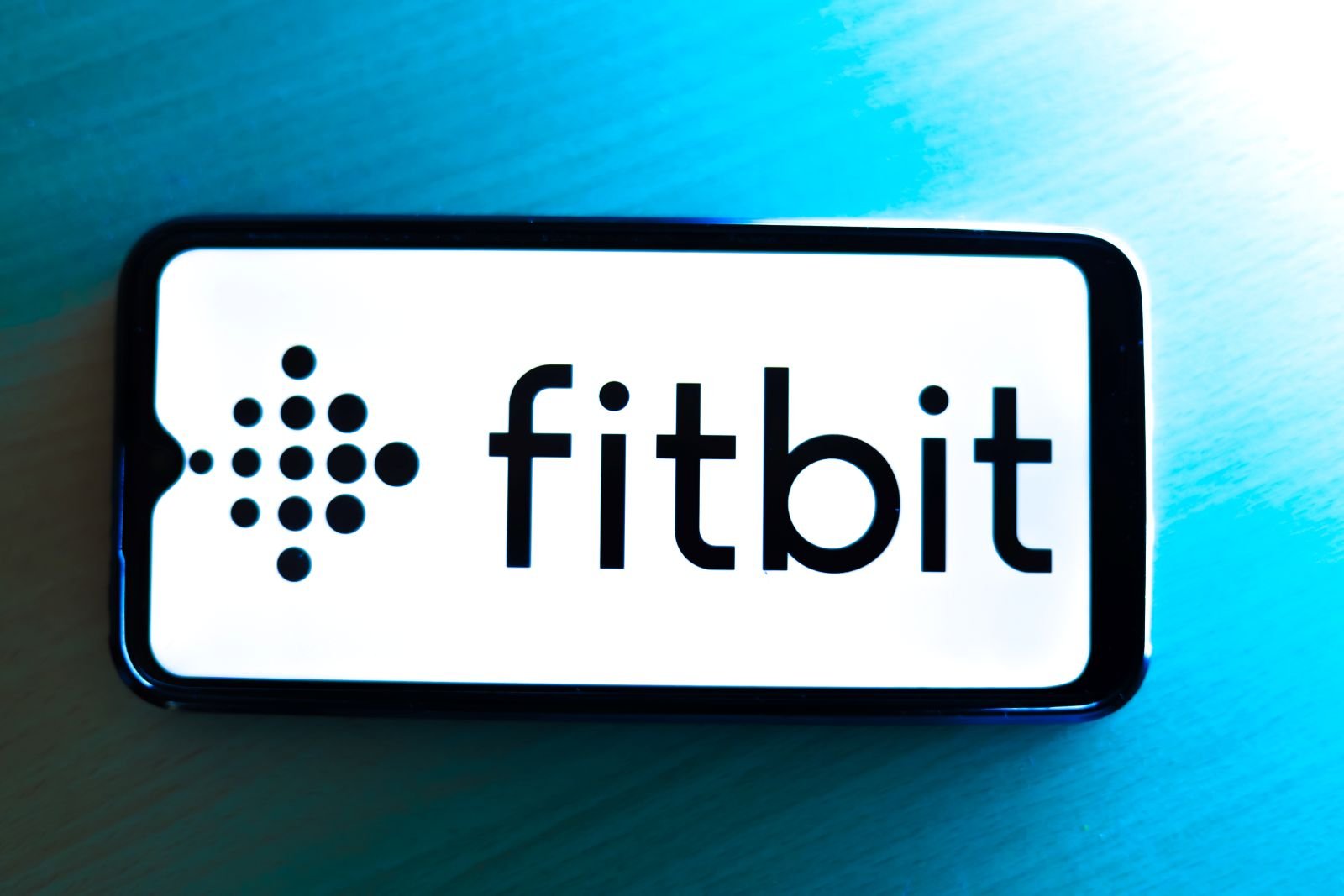 Cycle, bien-être mental et nutrition,  nouveaux modules accessibles aux abonnés Fitbit - ©ShutterStockies / Shutterstock