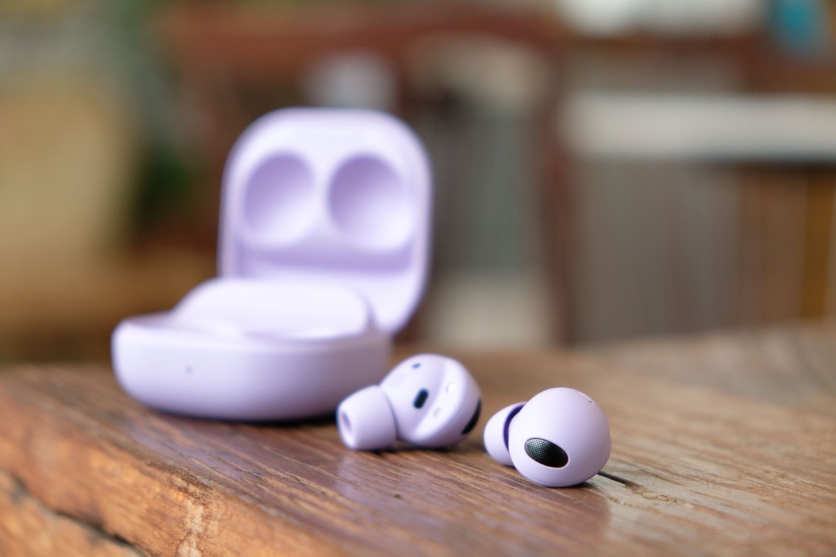 Les Galaxy Buds pourraient être accompagnés d'un nouveau modèle au format inédit© Framesira / Shutterstock.com