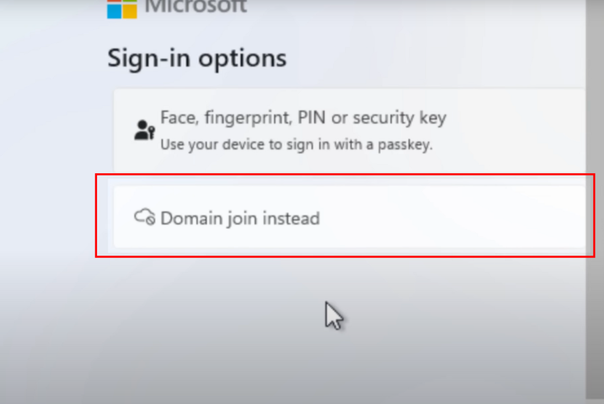 Si vous installez une version Pro, Entreprise ou Education de windows 11, pensez à passer par le parcours OOBE alternatif afin d'échapper au compte Microsoft. © ThioJoe
