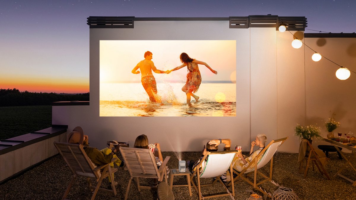 Le cinéma vous suit même en vacances avec le Xgimi MoGo 2 © Xgimi