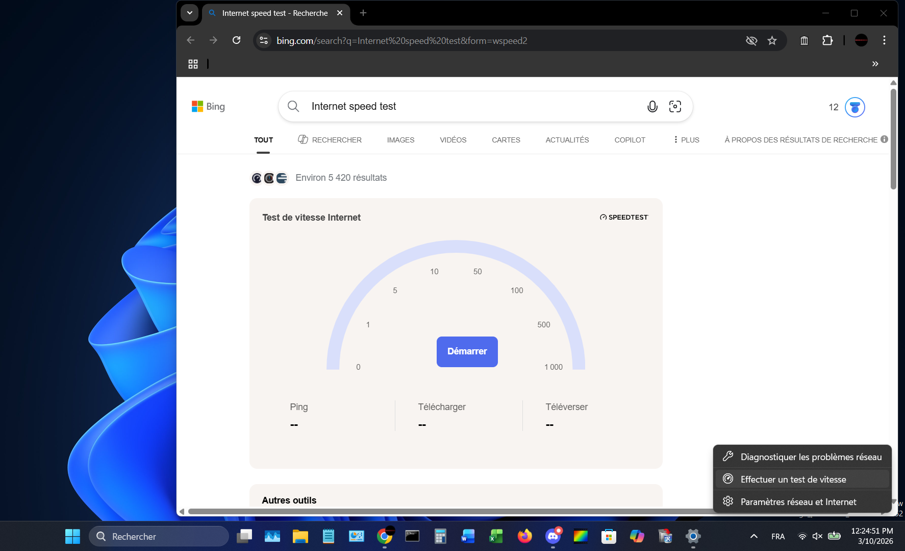 Ce n'est pas une fonction native, c'est un raccourci vers une requête Bing préremplie, enrichie d'un module partenaire interactif. © Clubic