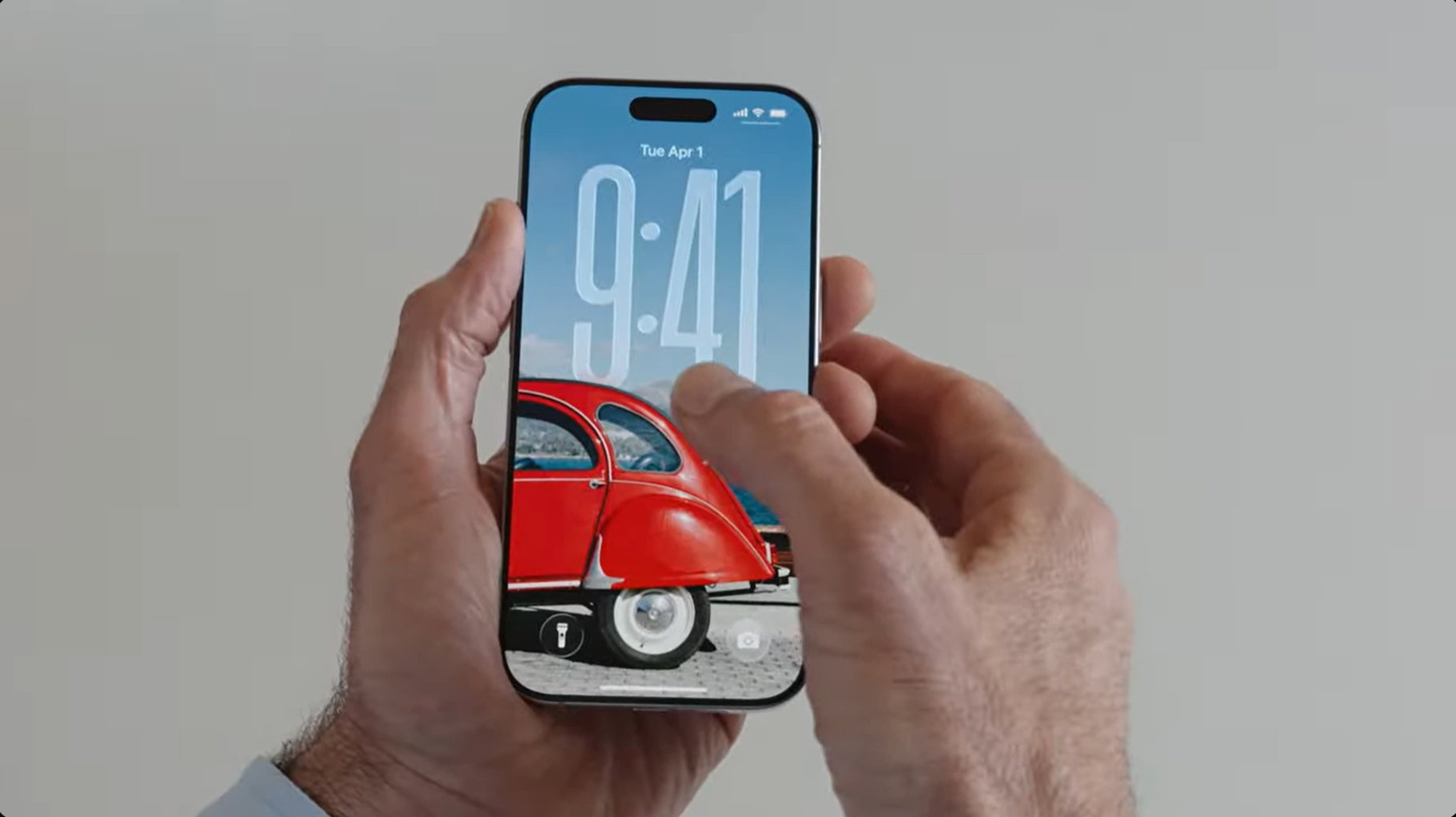 iOS 26 ne se résume pas qu'à son nouveau design  © Apple x Clubic.com