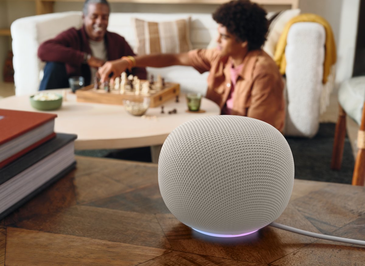 Le nouveau Google Home Speaker a un petit look de HomePod mini ©Google