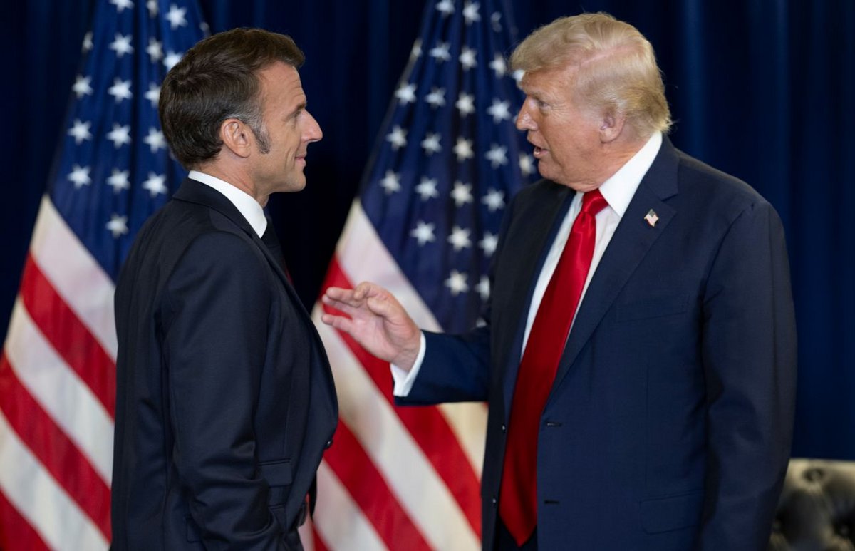 Emmanuel Macron, qui défend depuis longtemps une souveraineté numérique accrue, a prévenu cette semaine que de nouveaux affrontements entre l'UE et les États-Unis sur la régulation technologique étaient probables cette année - ©carlos110 / Shutterstock