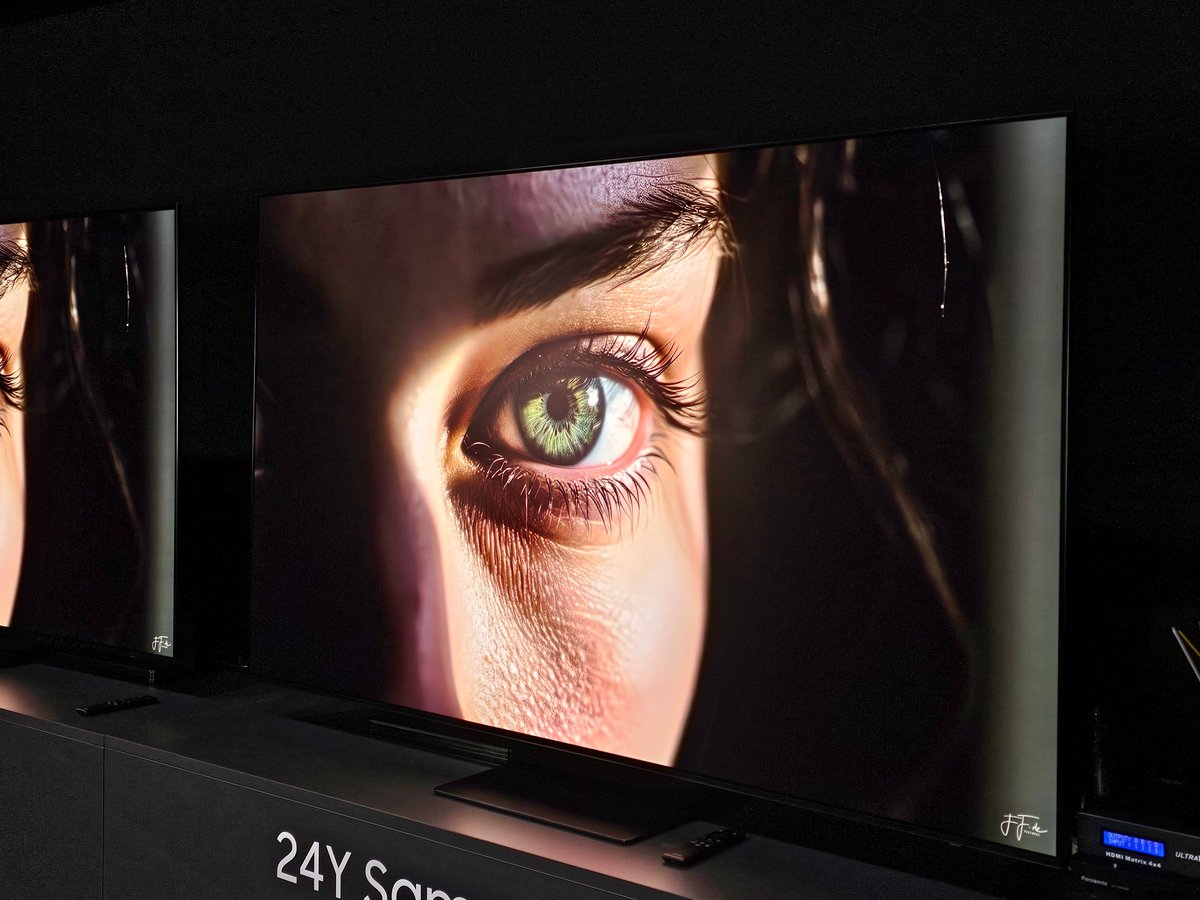 Le Samsung S95D et son filtre antireflet OLED Glare Free © Matthieu Legouge pour Clubic