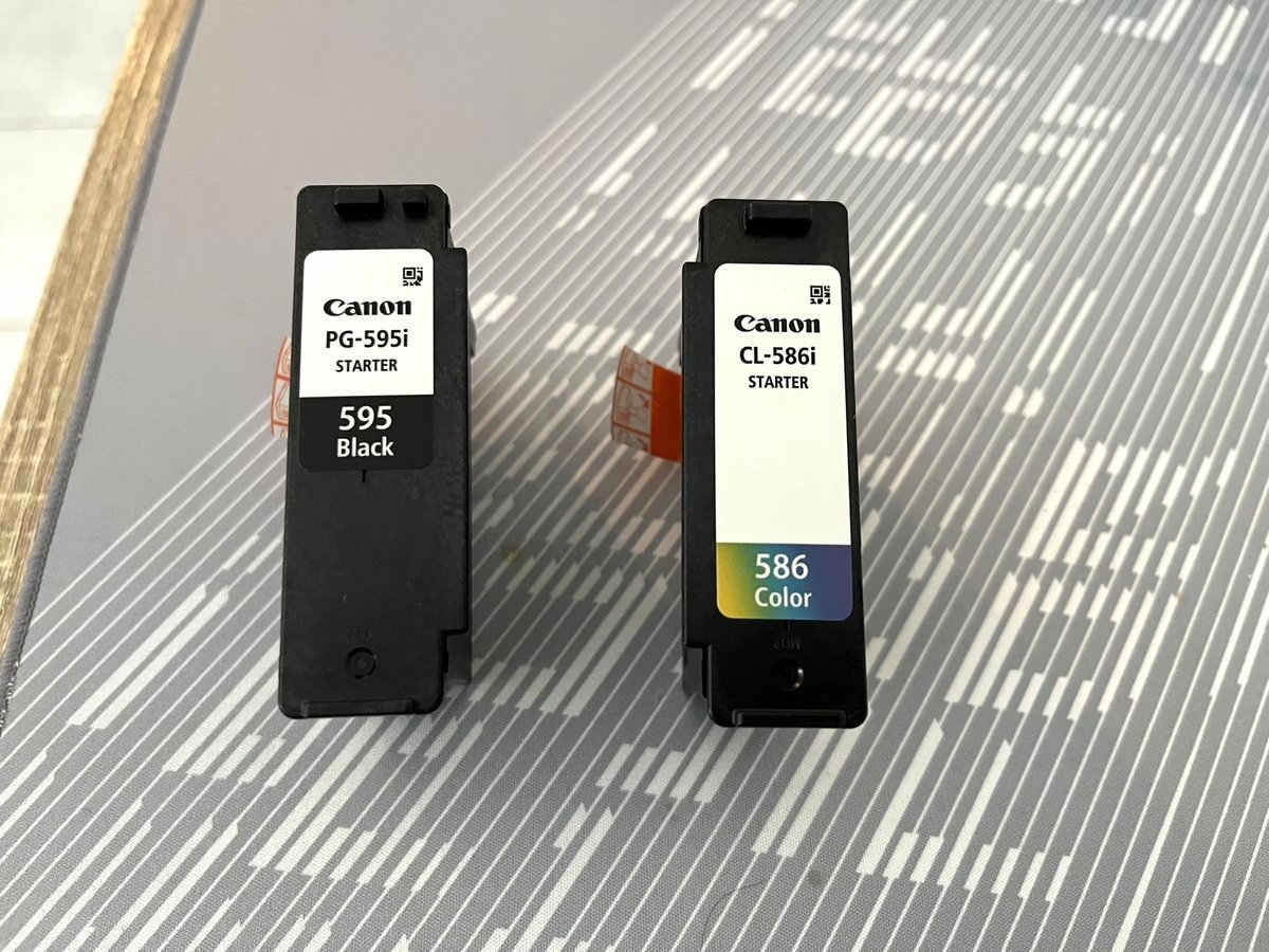 Le duo 595 Black et la 586 Color se négocie autour des 40 €. © Vincent Touveneau 