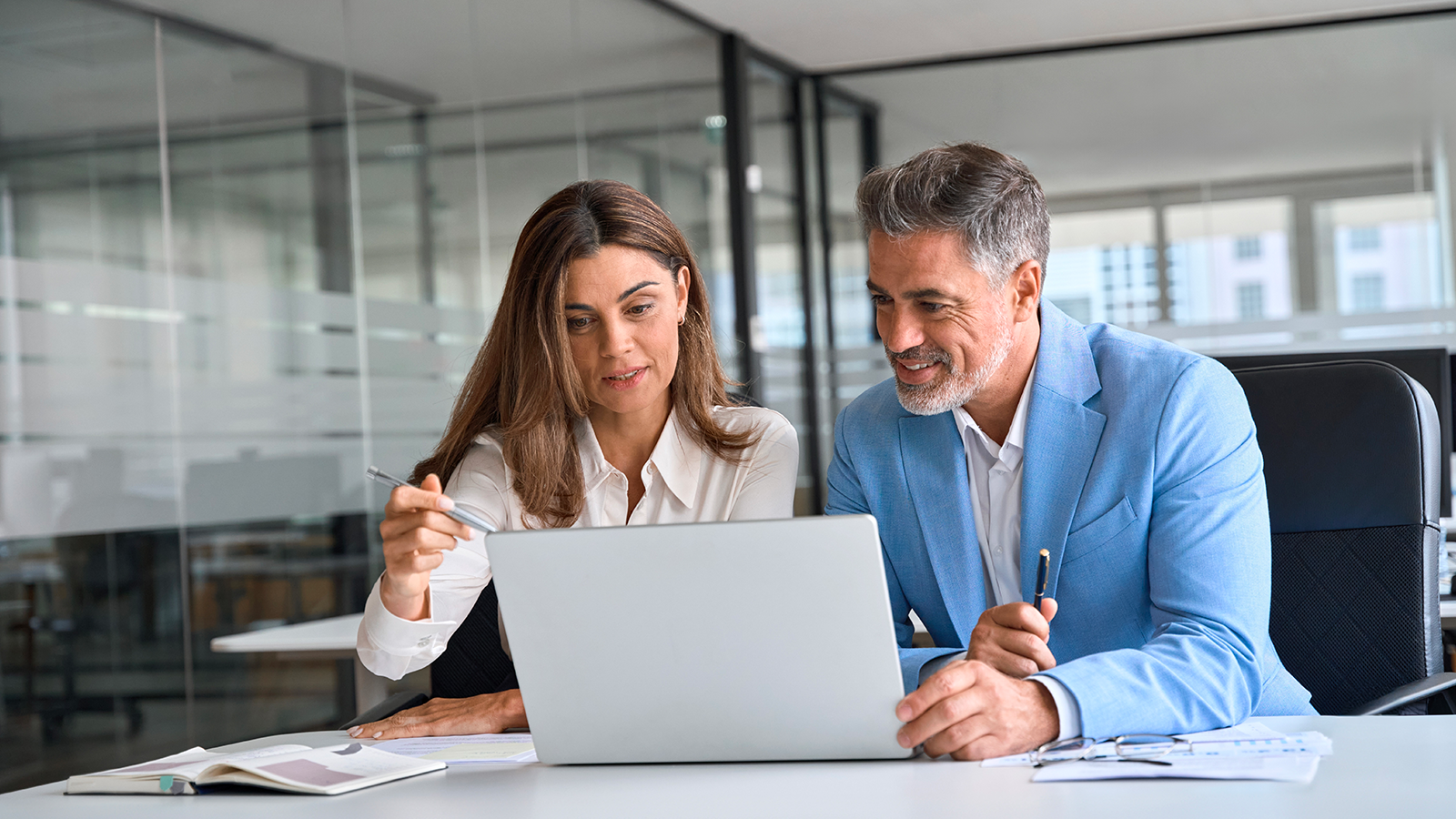 Stockage XXL, emails sécurisés et chat d’équipe : kSuite Pro en promo pour les PME © ShutterStock