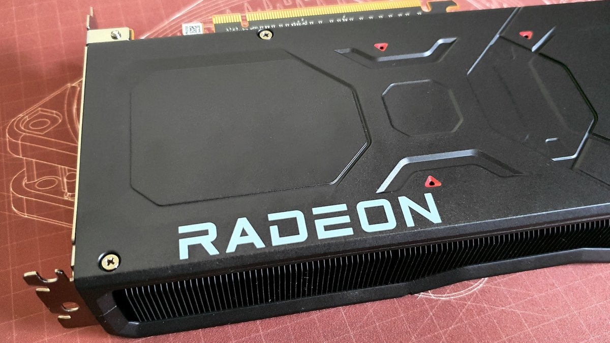 AMD Radeon RX 7800XT