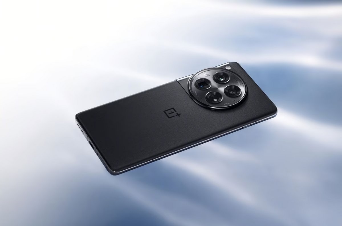 Le OnePlus 12 reçoit une importante mise à jour. © OnePlus