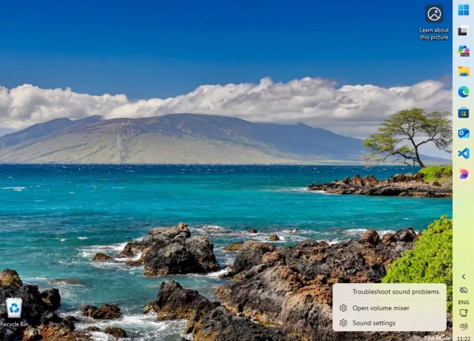 On pourra aussi repositionner la barre des tâches sur le côté. © Windows Latest