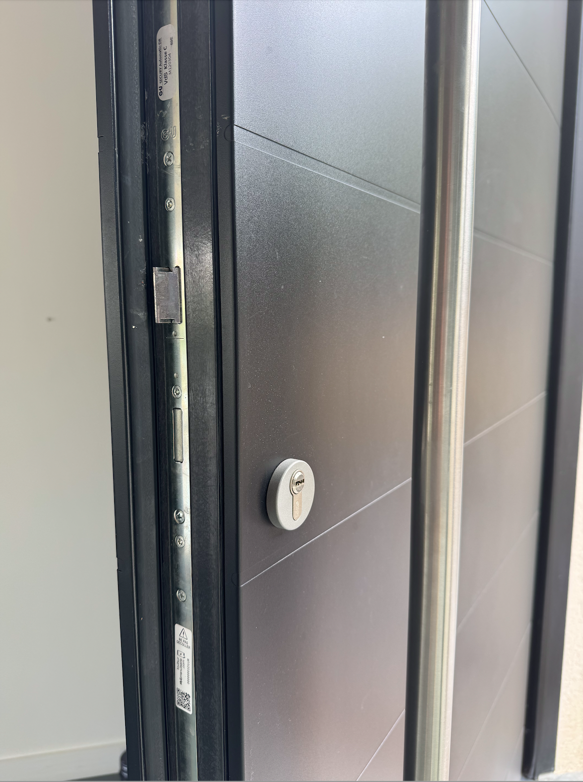 La serrure sur laquelle nous allons monter la Nuki Smart Lock Ultra. ©Philippe Du Noyer pour Clubic