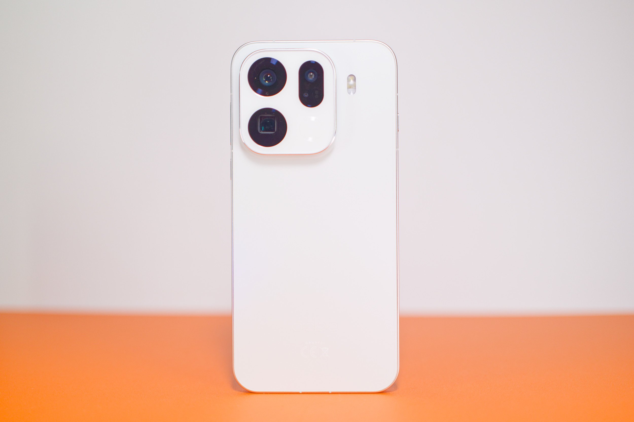 Le Oppo Find X9 Pro n'est (pour le moment) pas concerné. ©Marc Mitrani pour Clubic