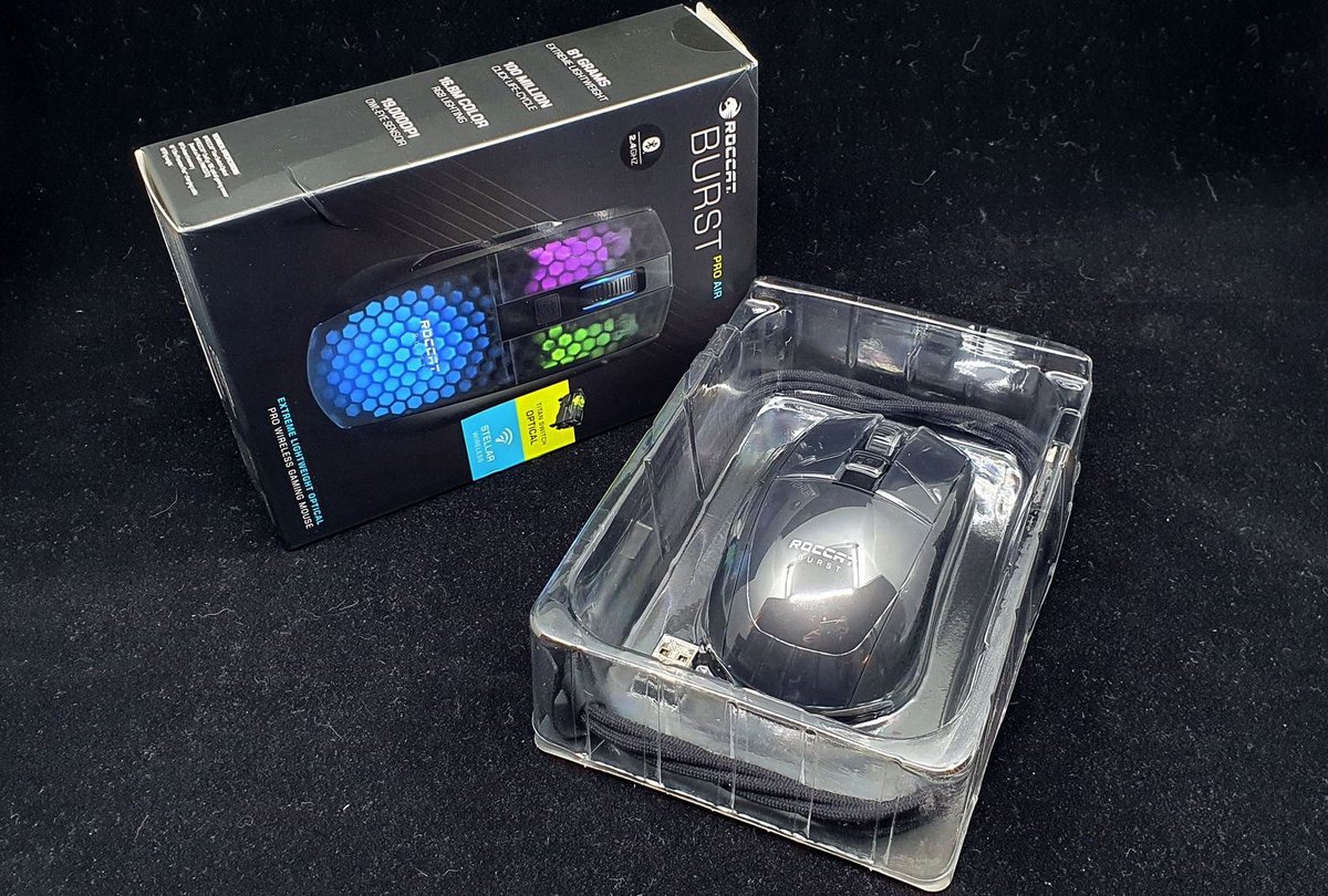 Un packaging classique avec, comme toujours chez Roccat, le câble enroulé dans le plastique © Nerces