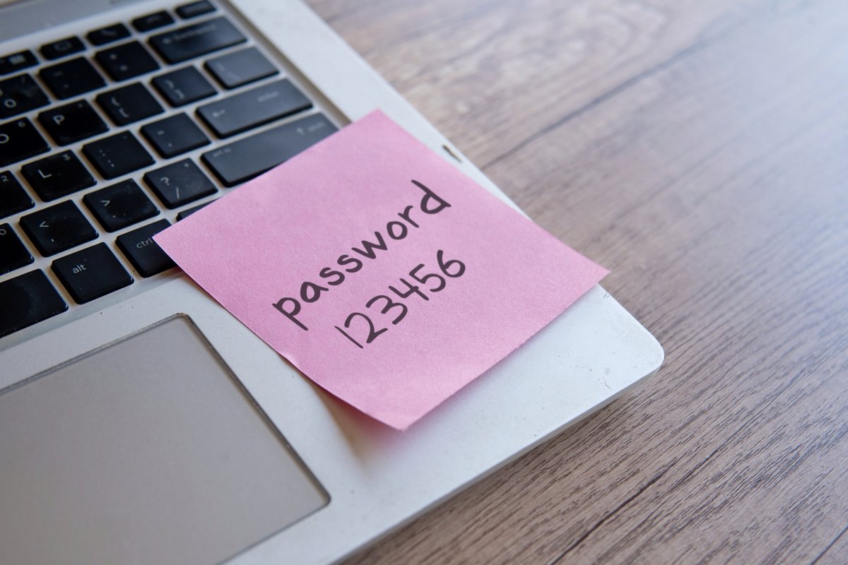 Si vous persistez à utiliser des mots de passe faibles réutilisés sur plusieurs de vos compte, un VPN ne pourra rien pour vous. © izzuanroslan / Shutterstock