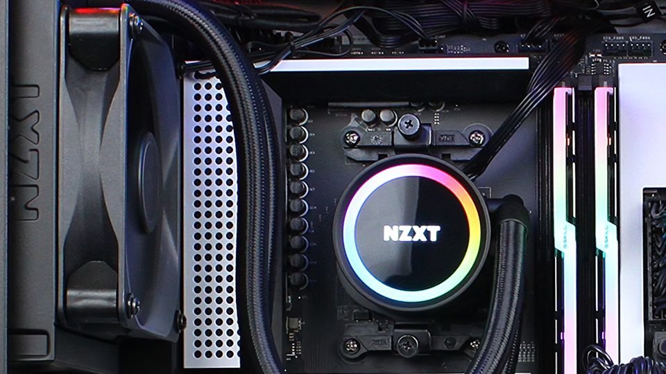 Compact, efficace et très bien fini, le Kraken 120 est un bon choix d'AiO 120 mm © NZXT