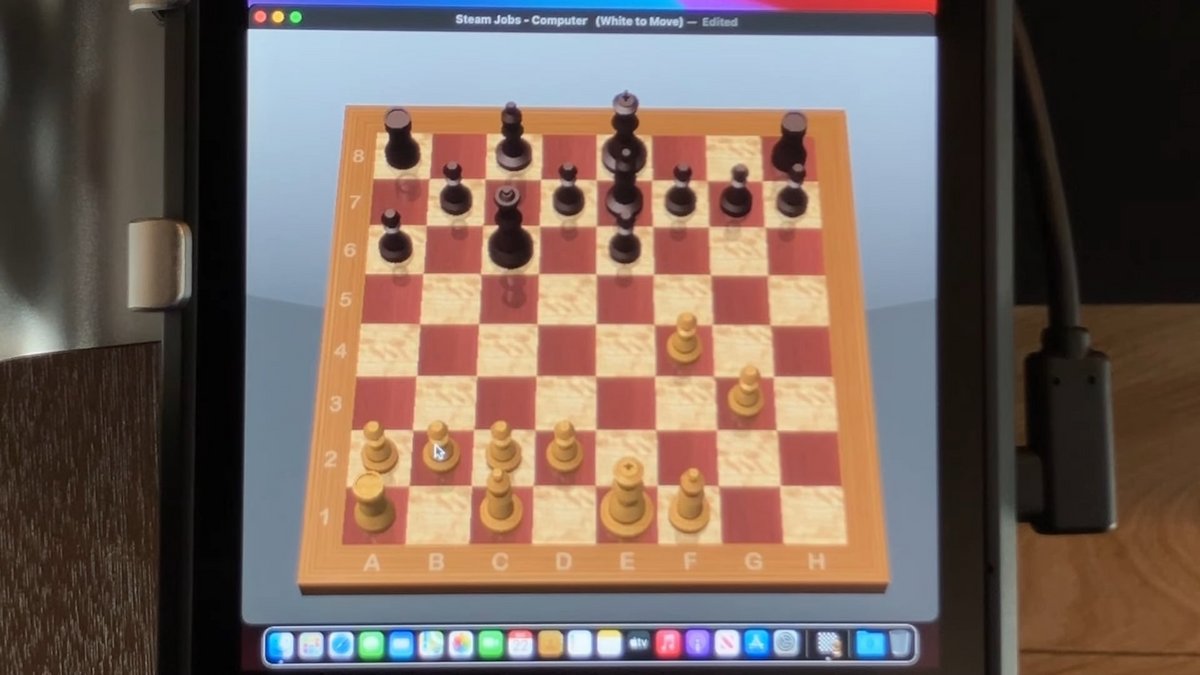 Et pourquoi pas une partie d'échecs ? © Metrabyte sur YouTube