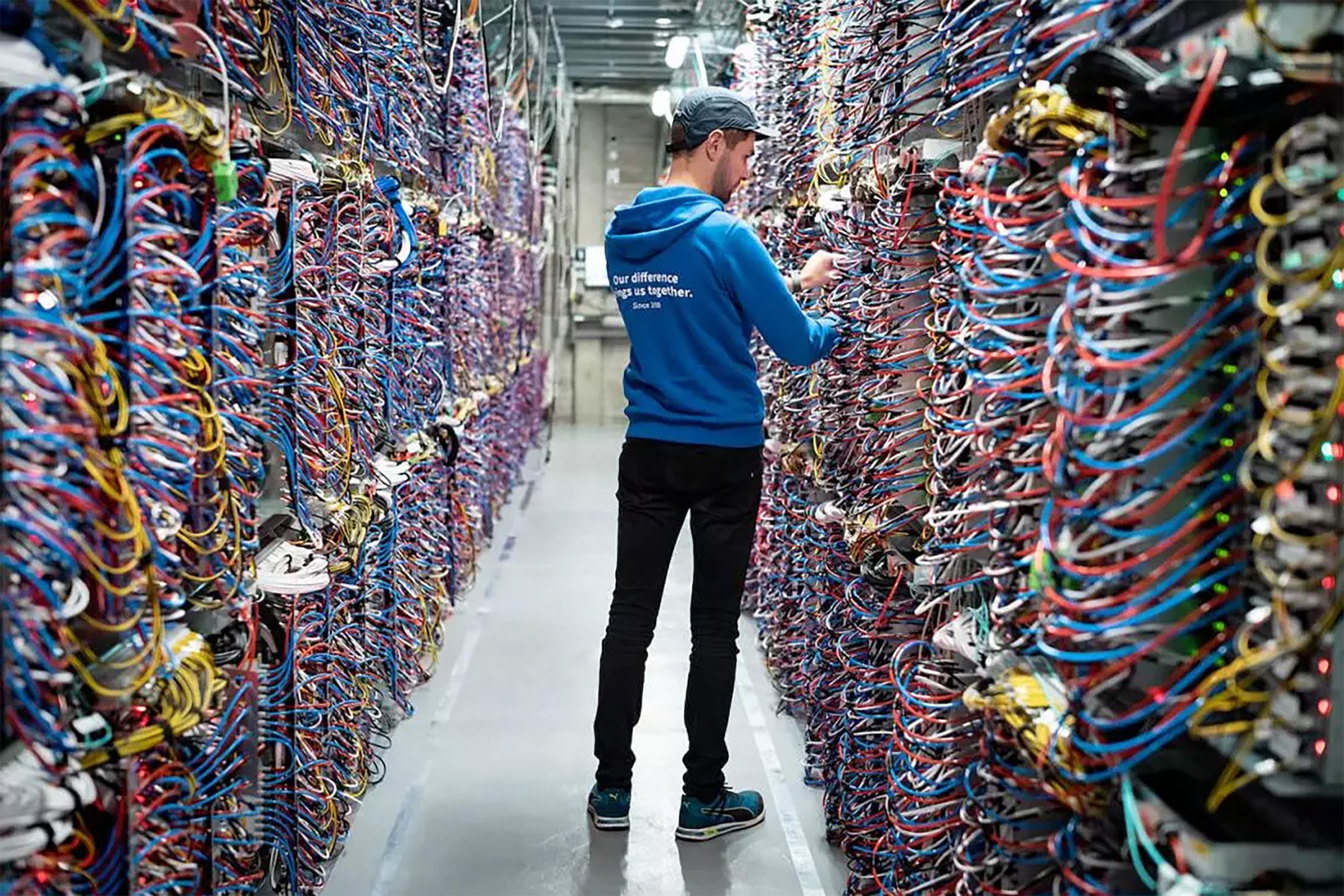 Les équipes d'OVHcloud s'apprêtent à accueillir leur premier ordinateur quantique photonique © OVHcloud