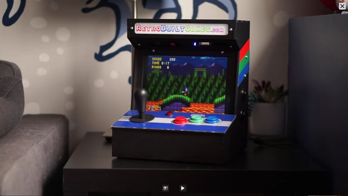 La borne d'arcade en format mini, un projet pour les bricoleurs et les nostalgiques © YouTube - This Does Not Compute