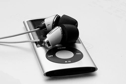 01F4000008788822-photo-ecouteurs-in-ear.jpg