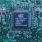 0096000000051977-photo-geforce4-ti4600-un-composant-conexant.jpg