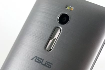 01A4000007993566-photo-zenfone2-5.jpg