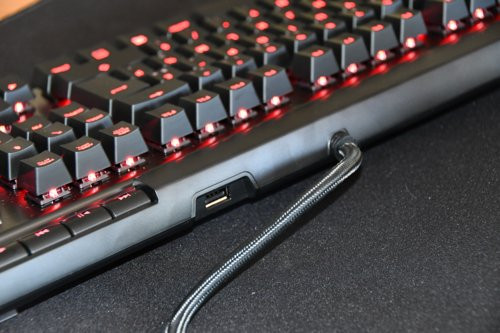 01F4000008743358-photo-clavier-gaming-hyperx-alloy-elite.jpg