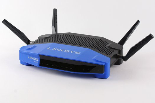 020D000007672165-photo-linksys-space-invader-1.jpg