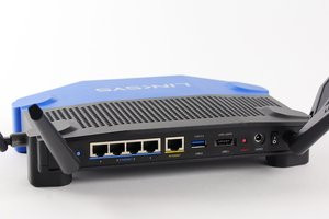 012C000007672167-photo-linksys-space-invader-2.jpg