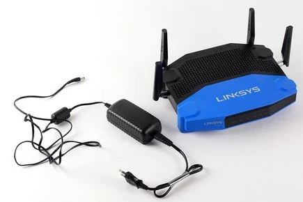01B3000007672173-photo-linksys-space-invader-5.jpg