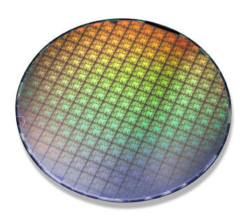 0000014000133968-photo-wafer-nvidia-geforce-7.jpg