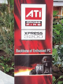 0000015400226934-photo-ati-radeon-xpress-3200-crossfire-2.jpg