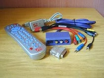 00D2000000059395-photo-ati-all-in-wonder-9800-ati-livre-de-nombreux-accessoires.jpg
