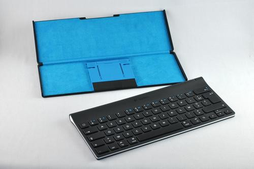 01F4000004526288-photo-logitech-tablet-keyboard-3.jpg