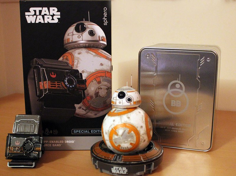 0320000008551902-photo-bb-8-battleworn-forceband-sphero.jpg