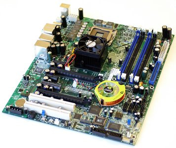 0000012C00328011-photo-carte-m-re-nforce-590-sli-intel-edition-nvidia-2.jpg