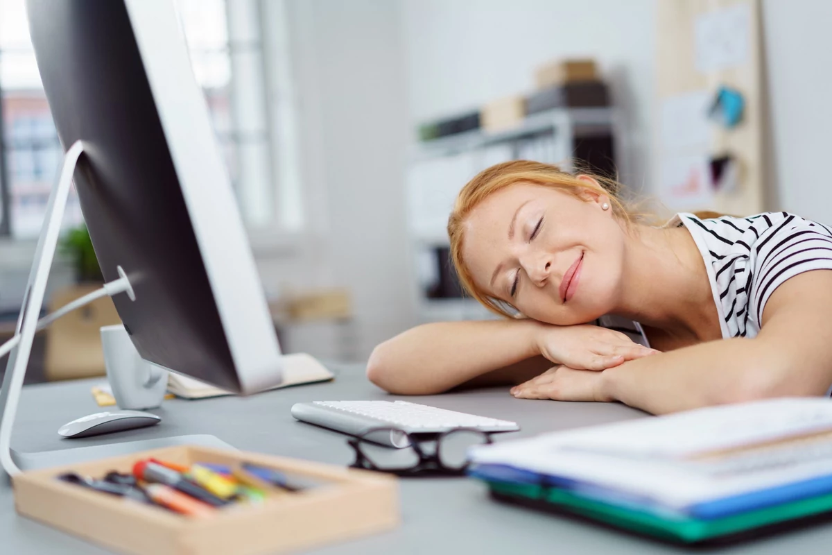 08491168-photo-sieste-travail.jpg