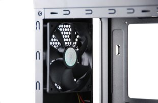 0136000004977630-photo-cooler-master-silencio-550.jpg