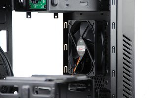 0136000004977644-photo-cooler-master-silencio-550.jpg