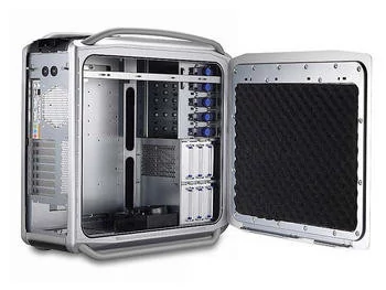 015E000001977096-photo-cooler-master-cosmos.jpg