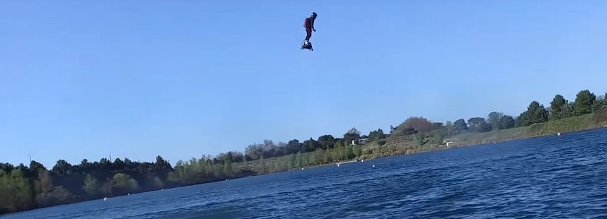 035C000008416288-photo-flyboard-air.jpg
