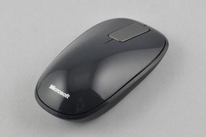 012C000004583880-photo-microsoft-explorer-touch-mouse-1.jpg