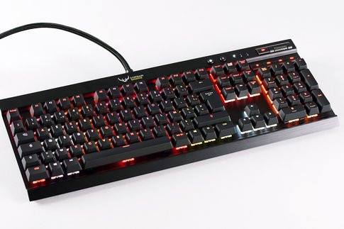 01E5000007737063-photo-corsair-k70-rgb-12.jpg