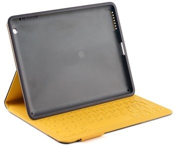 015E000006485482-photo-logitech-fabricskin-keyboard-folio-1.jpg