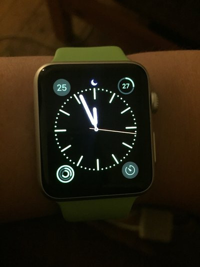 0190000008018454-photo-apple-watch-bracelet-1.jpg